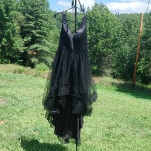 JJ's House Black Formal Dress